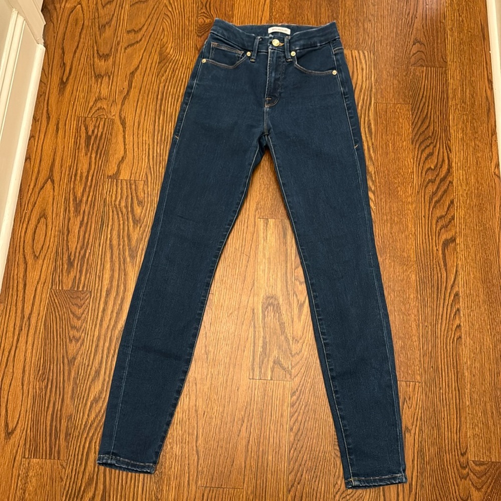Good American “good legs” skinny jeans